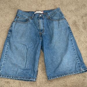 Levi jorts